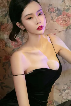 只要是弟弟的要求什么都愿意去做的变态姐姐