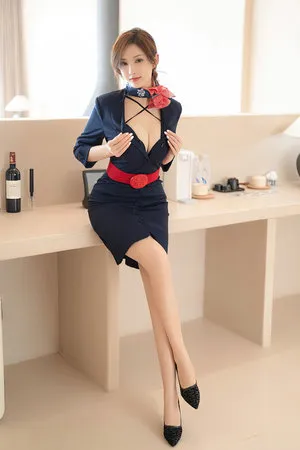 女皇尼娅经过梅比乌斯的七天调教，最终向出轨肉棒投降-沉沦在快感中淫堕