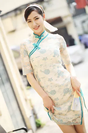用催眠拿下高傲与娇憨的美少女姐妹花